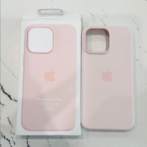 Apple iPhone 15 Pro Max Case - Soft Pink